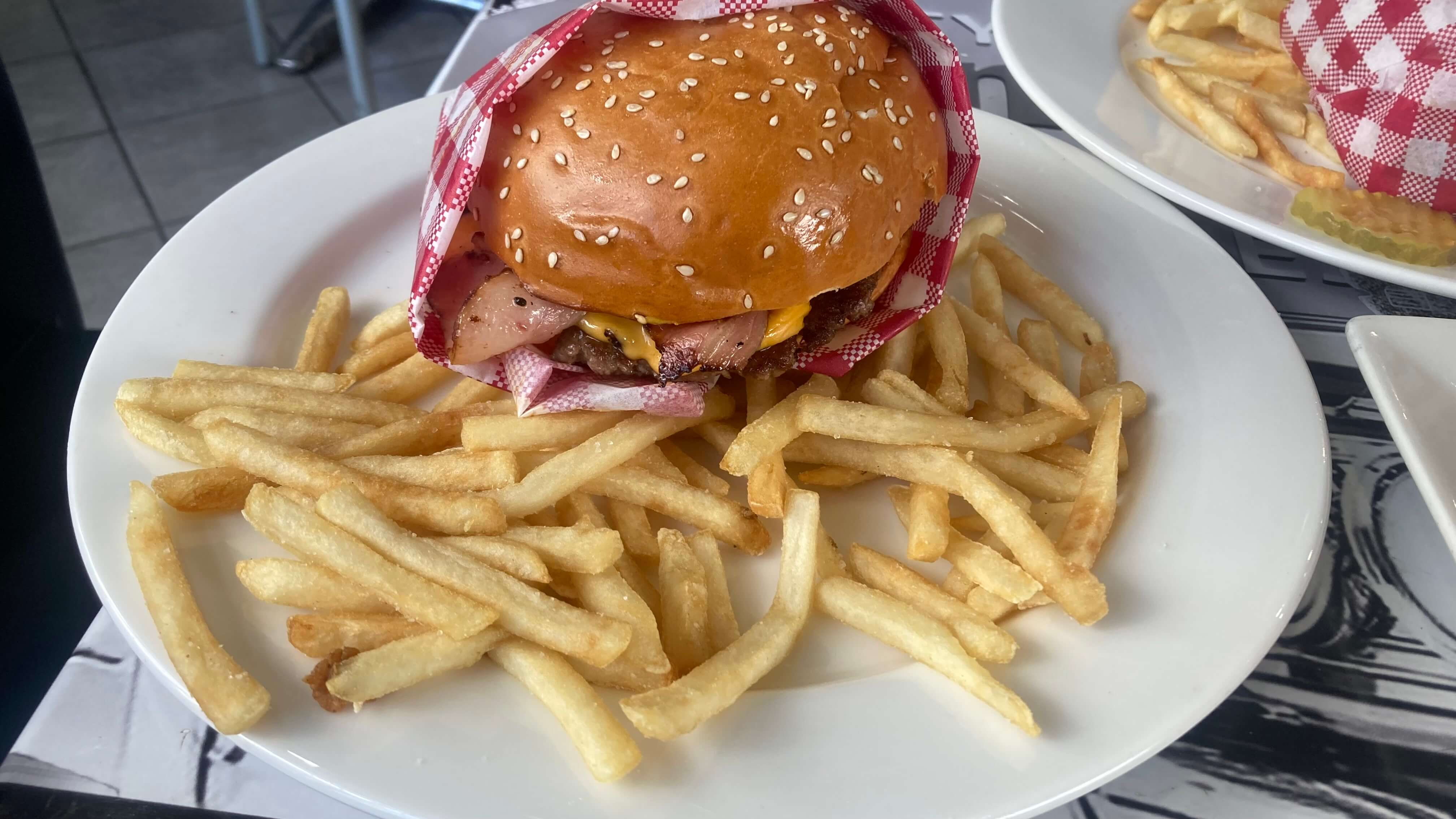 Bacon In Da Hood, Fries