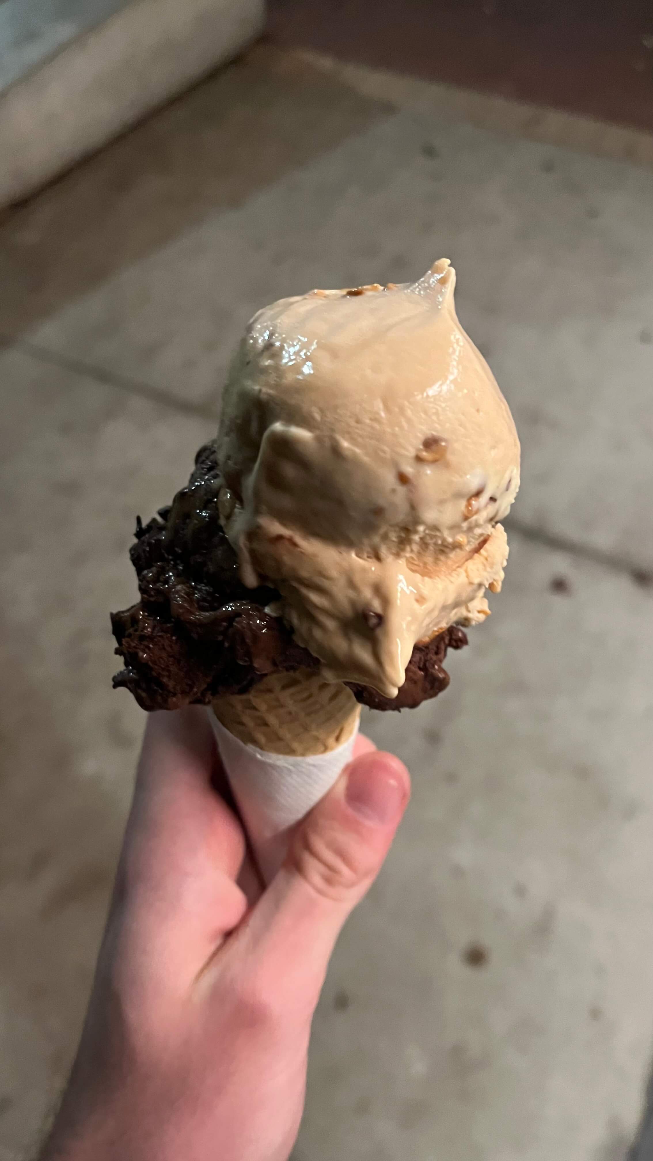 White Choc Hazelnut, Chocolate