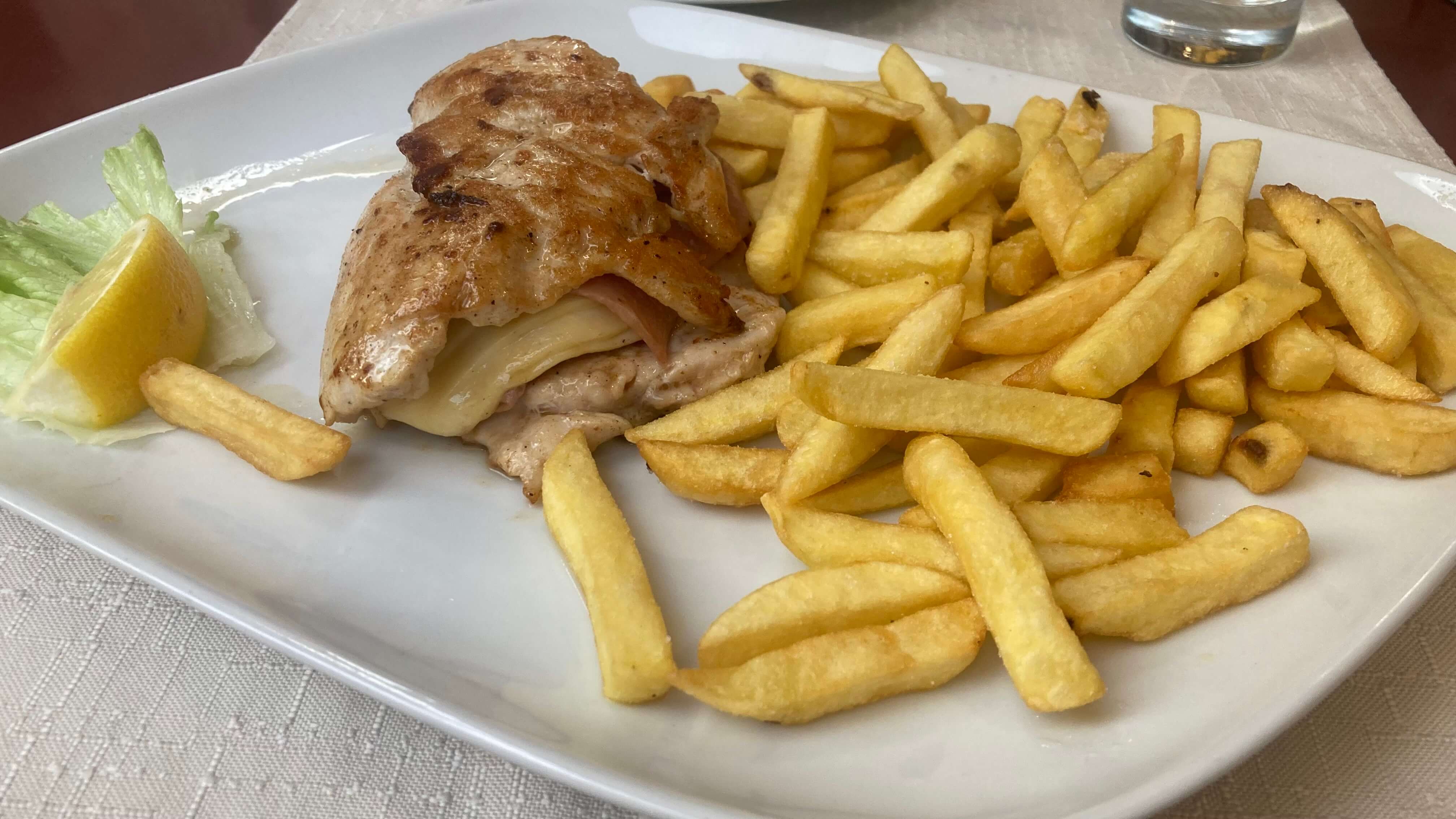 Chicken with Ham and Cheese, Chips