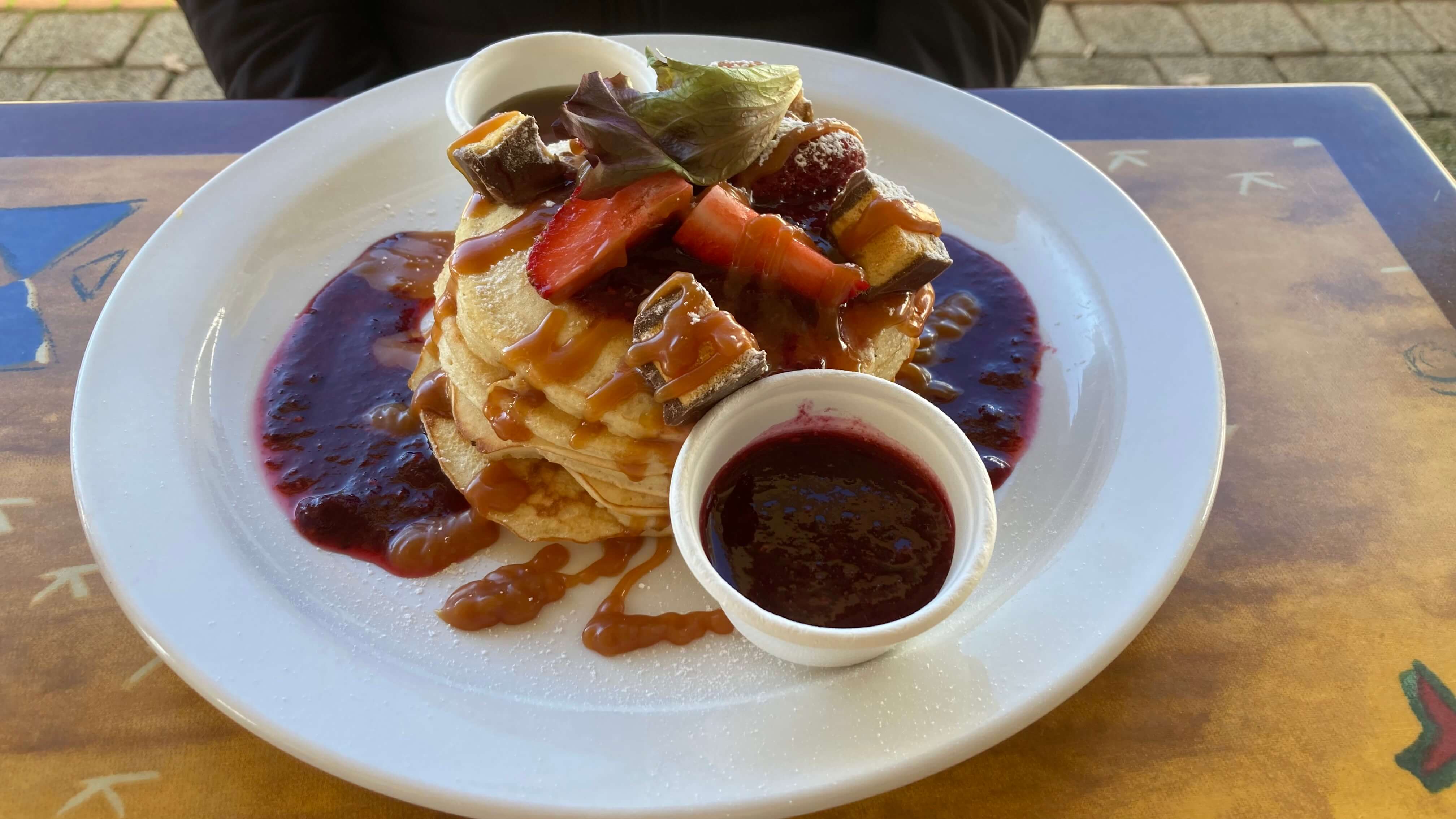 Buttermilk Pancakes (Berries)